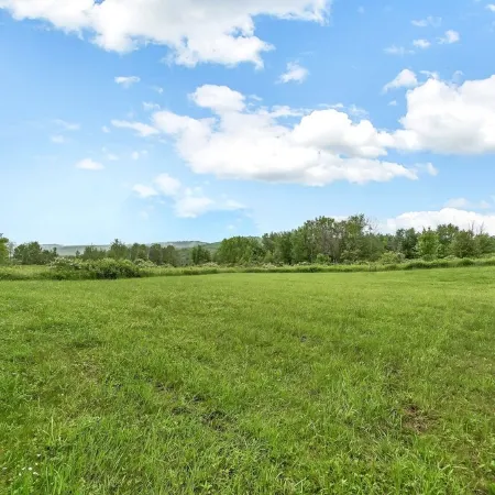 Spacious Ellicottville 5-bedroom 4-bath chalet with WiFi, AC