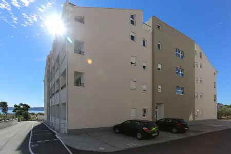 Studio beach apartment Green Velvet Отели рядом с достопримечательностью «Surf beach WON»