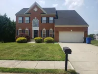 Small Town but Contemporary 2 Bdrm / <br>1 Bath / Full Kitchen / Patio / Private