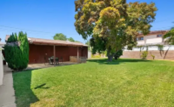 Charming 2-bedroom house in Disneyland SoCal Midway City