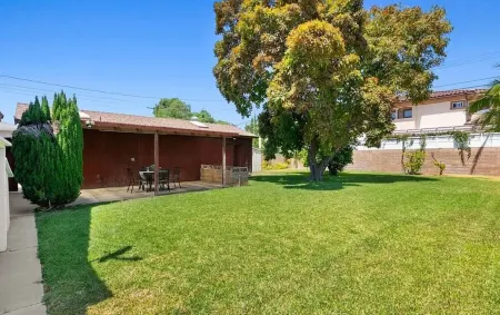 Charming 2-bedroom house in Disneyland SoCal Midway City