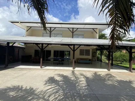 VILLA SWIMMINGPOOL AND SEASIDE 4 bedrooms 3 bathrooms