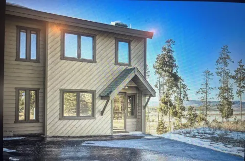 Sunset Mountain View Townhome and Winter Park Ski/Hike/Bike Hub