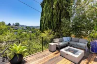 Hillside Luxury MidCentury Rejuvenation SpaRetreat. Views, Pool, Amenities.