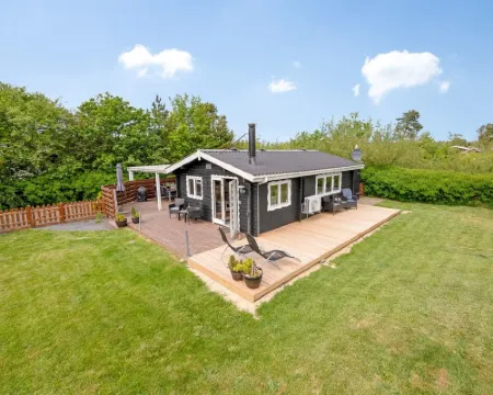 "Staffan" - 200m to the Fjord Hotels in Skjern