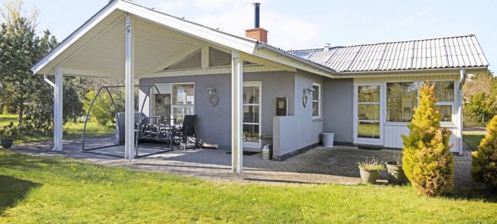 "Frido" - 500m from the sea Hotels in Saeby