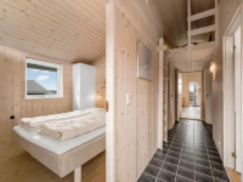 "Lucio" - 350m to the Fjord