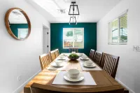 4Bd/3BA, Pool, Hot Tub, Fire Pit, Near Old Town! Hotel dekat Anticus - Fine Art, Books, Jewelry, & Design