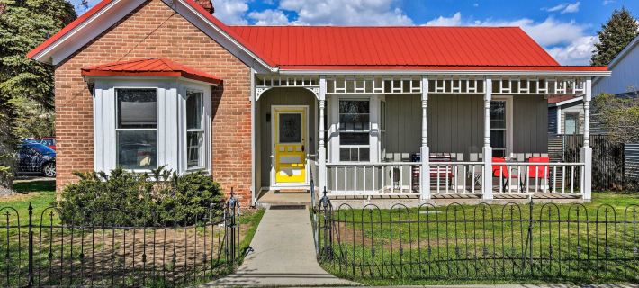 Chic Downtown Home w/ Grill, Steps to Main Street! Hotels in Chaffee County