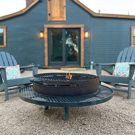 Charming 2BR Bunkhouse in the heart of the Texas Hill Country!