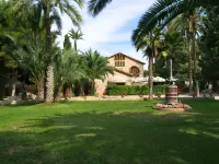 Chalet with air conditioning on beautiful park