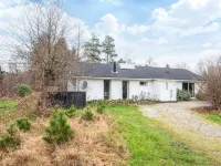 6 person holiday home in Herning - Homestays