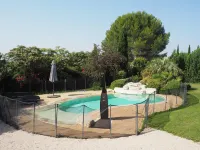 Premium villa with garden and pool, Lambesc Hotels in Lambesc