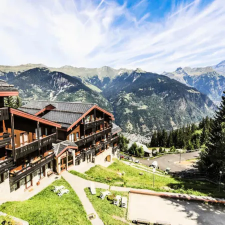 Residence Les Brigues Отели рядом с достопримечательностью «Куршевель 1650»
