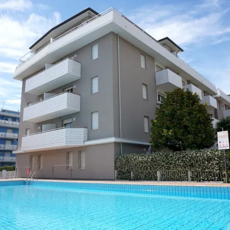 Relax and Enjoy a Garden and Pool