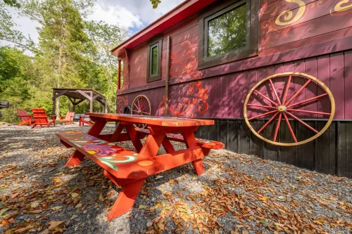 Unique Scarlet Gypsy at Four Fillies Lodge