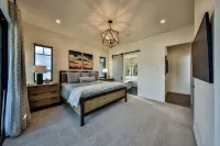 Spacious Mountain Modern Lux Lakefront Home. Private dock, Hot Tub, Bunk Room!