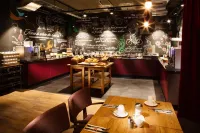 โรงแรม พัลส์8 - ที่มีฟิตเนส
