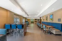 Comfort Inn & Suites Amish Country