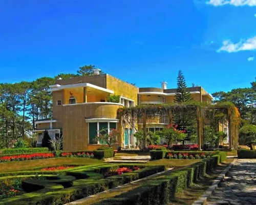 La Fleur Premium Central Apartment Hotel