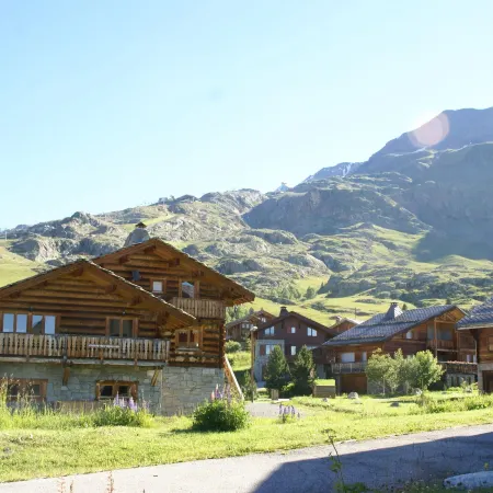 Family Chalet w/ Fireplace