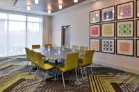 Holiday Inn Express & Suites Marshalltown Hotel a Timber Creek