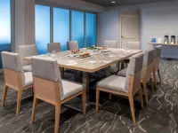 Rochester Airport Marriott Hotels in Greece