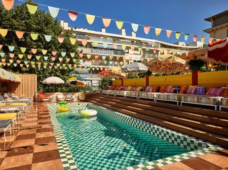 Mama Shelter Nice Отели рядом с достопримечательностью «Обсерватория Ниццы»