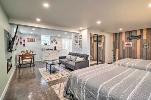 Ski & Hike: Cozy Dtwn Reno Studio w/ Fireplace - Condos
