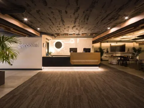 Sercotel Sevilla Guadalquivir Suites Отели рядом с достопримечательностью «Мост Баркета»