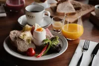 Wood Hotel Bodø - breakfast