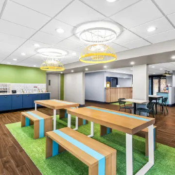 Spark by Hilton Alpharetta Roswell