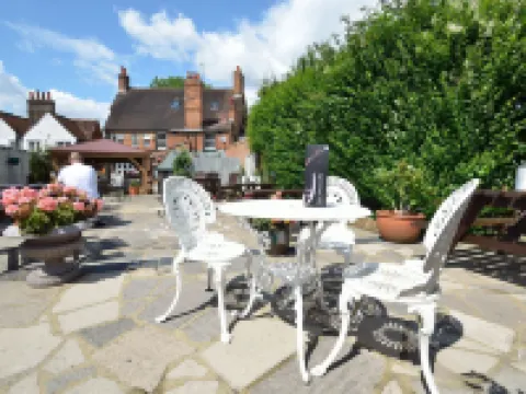 Falcon Inn Hotels in Uxbridge