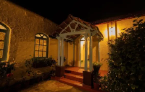 ลา แอดเดรส รีทรีท