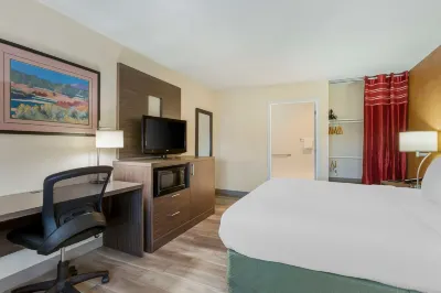 Best Western Superstition Springs Inn Hotels near Mesa Gateway Airport