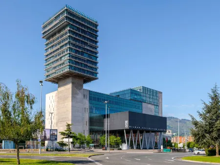 Ibis Bilbao Barakaldo Отели рядом с достопримечательностью «Bilbao Exhibition Center»