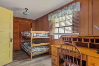 Happy Bear Cabin Hike, Bike & More! - Chalets
