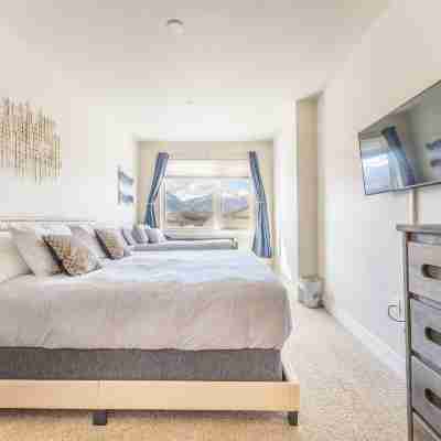 Sail Lofts 303 Rooms