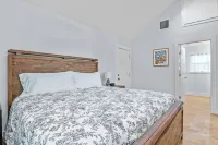 Appian Way Maltese Cottage 1 Bedroom Cabin by RedAwning