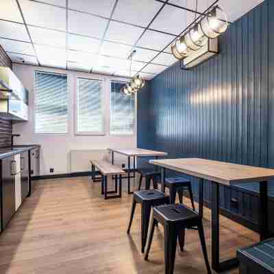 Vola Hostel Dining/Meeting Rooms