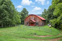 Secluded Mountain Retreat With Stunning Views 4 Bedroom Home