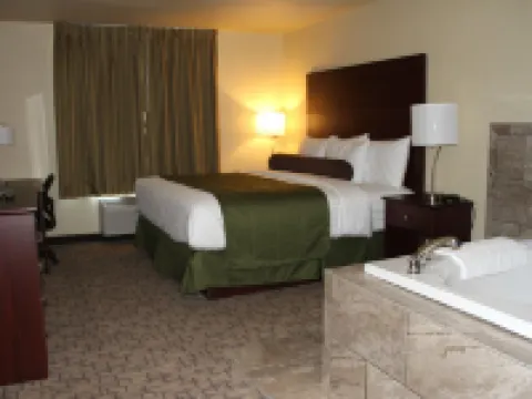 Cobblestone Hotel & Suites - Devils Lake Hotels in Devils Lake
