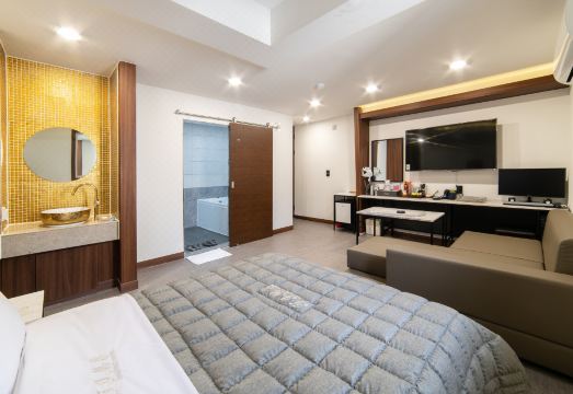 객실 내부 엔터테인먼트