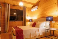 에이트 컨티넌츠의 시그니처 컬렉션, 마피아 섬  호텔