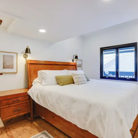 Copper Mtn Condo w/ Heated Pool: Ski-in/Walk-Out!