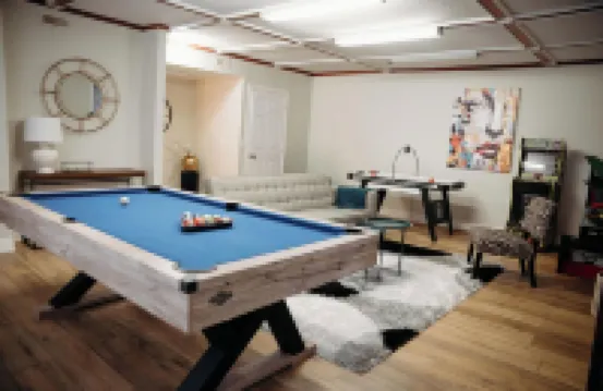 5 Br Creekside Escape I Hot Tub I Fire Pit I BBQ