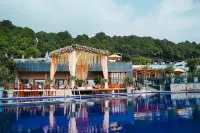 Radisson Blu Resort Dharamshala - С бассейном