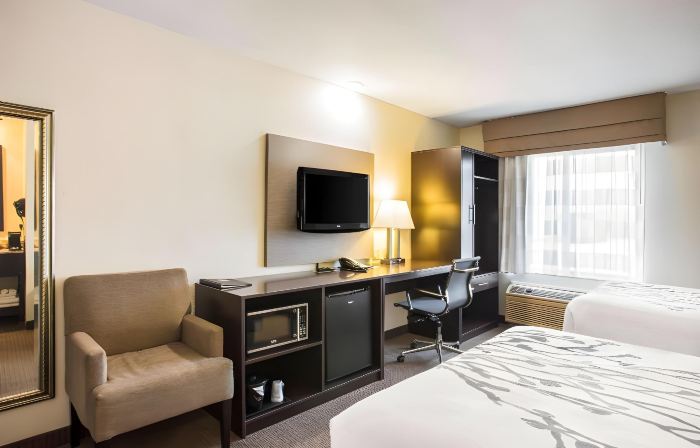 Quality Inn Kansas City International Airport