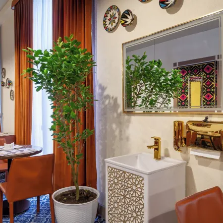 Zarafshon Garden Hotel