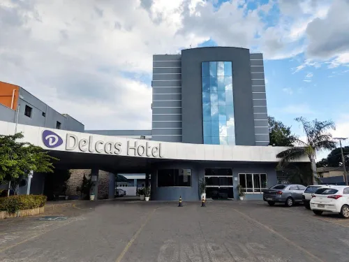 Delcas Hotel - Pools